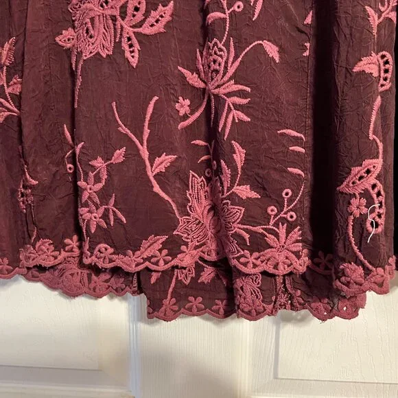 Johnny Was Burgundy Eyelet Tunic Size Small - Great Condition! - Picture 7 of 8
